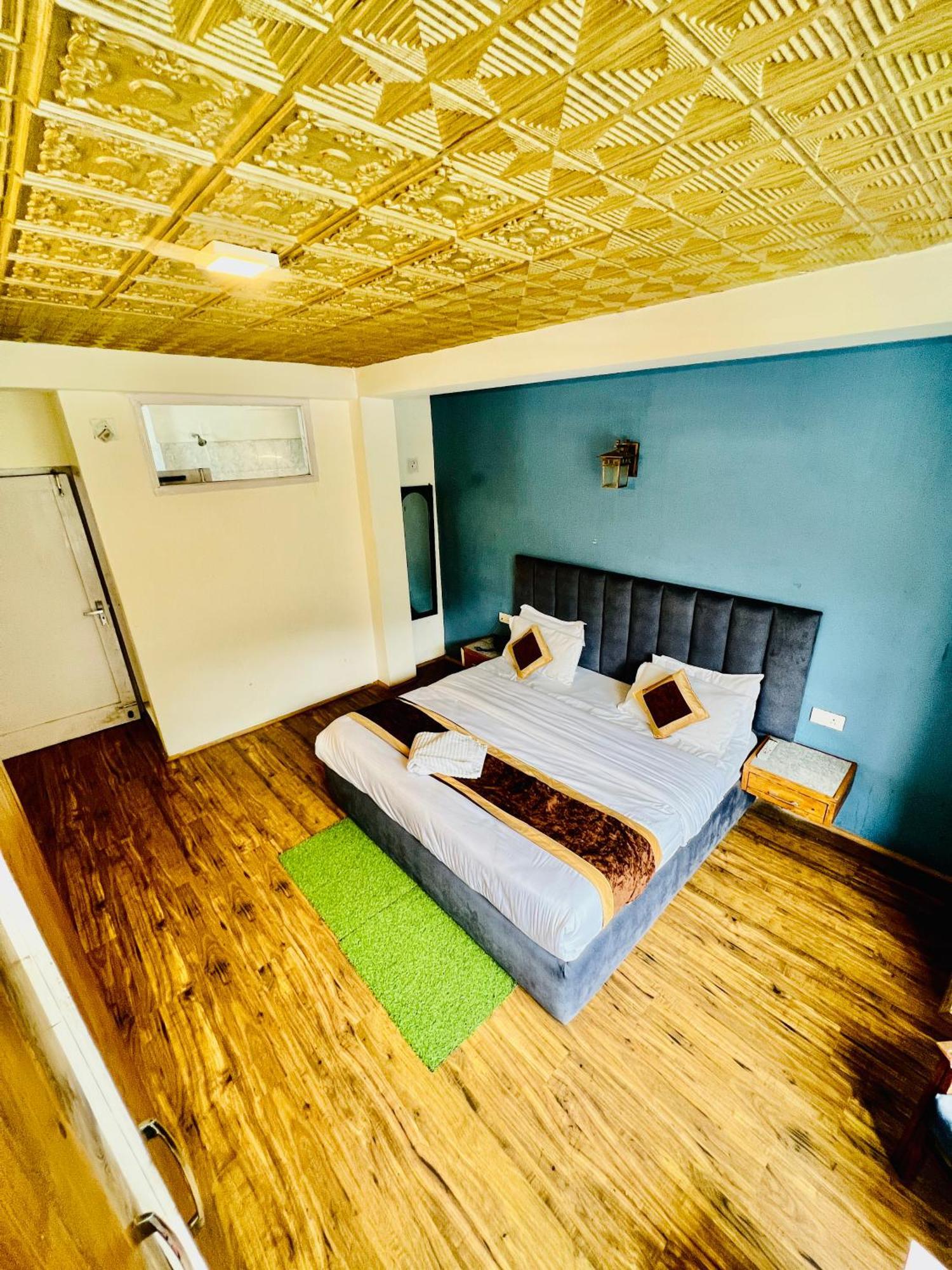 Hotel New # Link Way # Near Zing Bus Stand Manali  Exterior photo